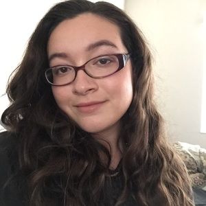 Meet your Posher, Cristina